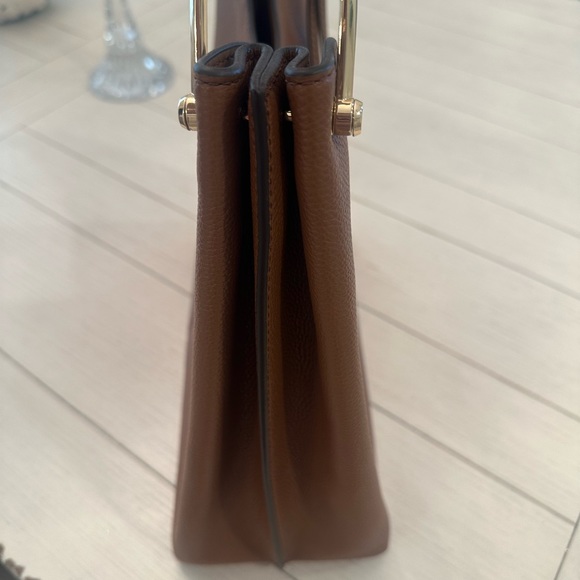 Michael Kors Joan Slouchy Hobo - Picture 4 of 6